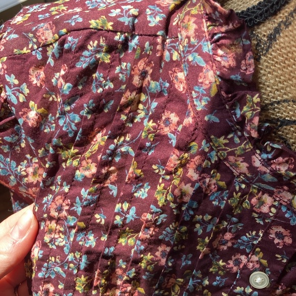 LOFT Plum Floral Pintuck Blouse - Picture 3 of 7